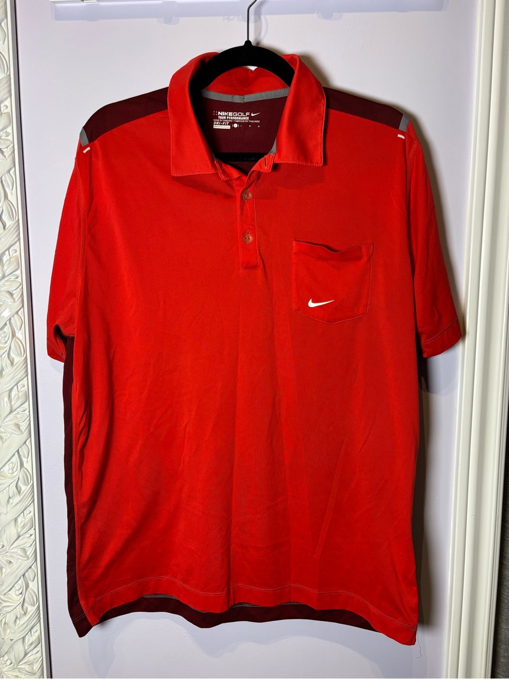 Nike Men’s Red Polo Shirt with Chest Pocket Large